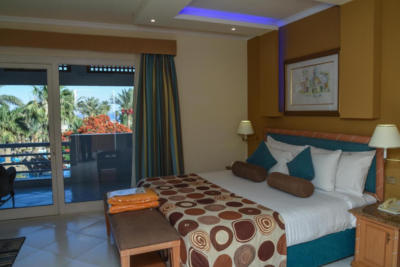 Pickalbatros Golf Beach Resort Sharm El-Sheikh Exterior foto A bedroom at the hotel