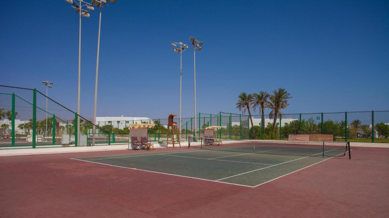 Pickalbatros Golf Beach Resort Sharm El-Sheikh Exterior foto Tennis court